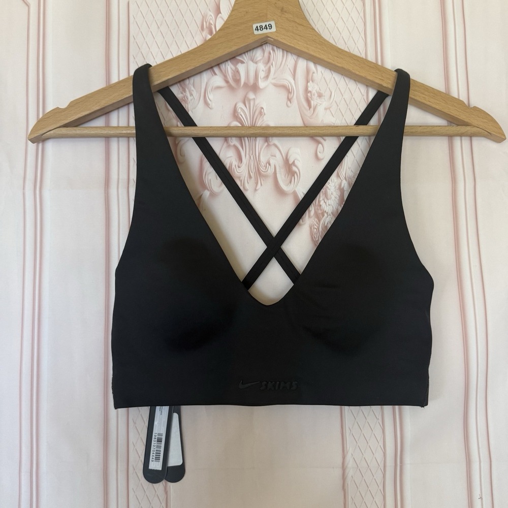 NikeSKIMS Skims Shine V Neck Bra Obsidian Black Size XXS NWT